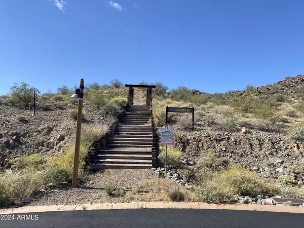 Phoenix, AZ 85083,6529 W BUCKHORN Trail #11
