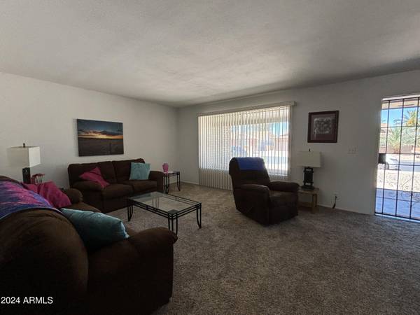 Mesa, AZ 85206,843 S RACINE --