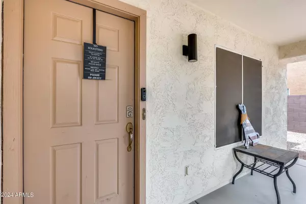 28112 N LIMESTONE Lane San Tan Valley, AZ 85143