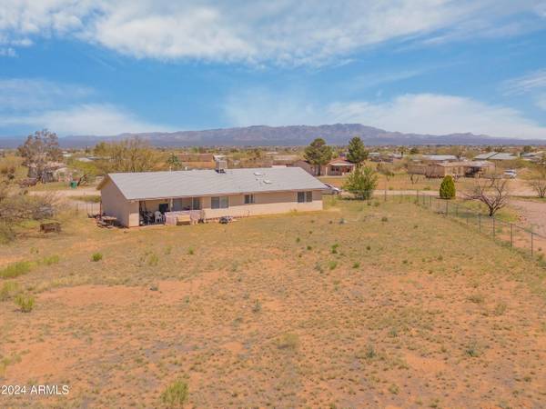 Hereford, AZ 85615,5880 S WILD ROSE Road