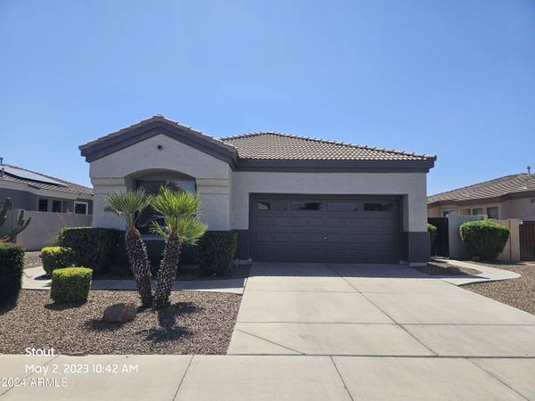 6823 S PINEHURST Drive, Gilbert, AZ 85298