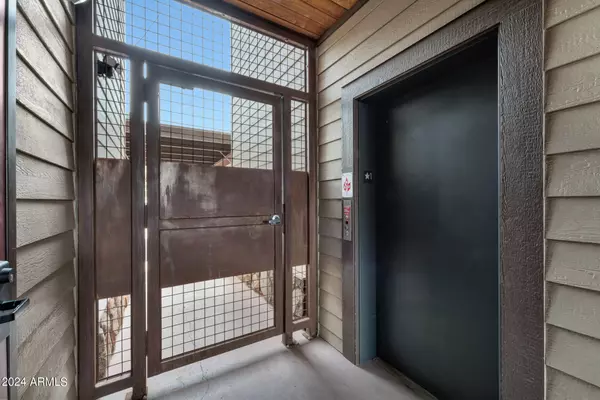 Flagstaff, AZ 86001,19 W Dale Avenue #302