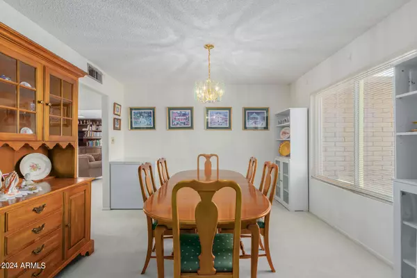 Mesa, AZ 85202,2722 W MONTE Avenue
