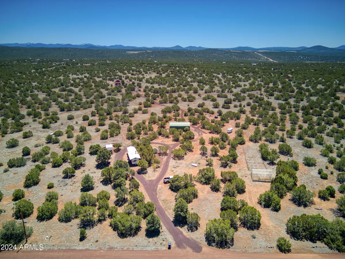 Concho, AZ 85924,217 COUNTY RD 8243 --