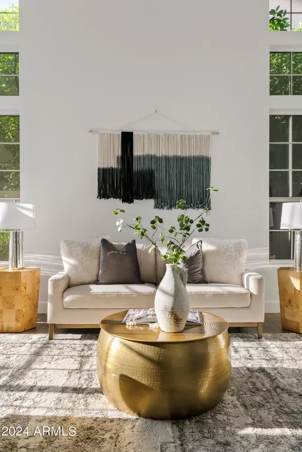 Tempe, AZ 85283,7273 S HAZELTON Lane