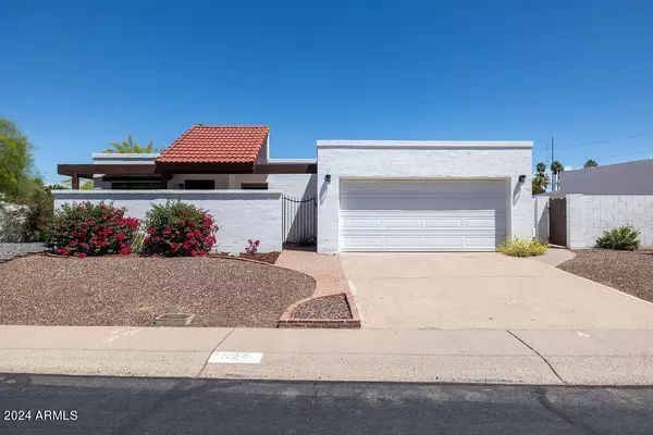624 E Piping Rock Road, Phoenix, AZ 85022