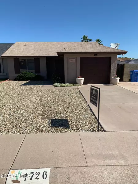 1726 E BEVERLY Lane, Phoenix, AZ 85022