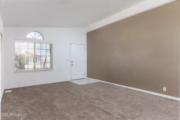 Casa Grande, AZ 85194,906 E LINCOLNWOOD Circle