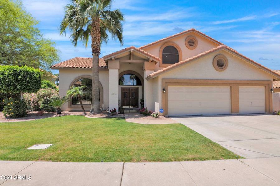 1012 S CORAL KEY Court, Gilbert, AZ 85233