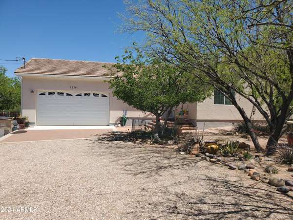 1614 SHEA Court #8, Rio Rico, AZ 85648