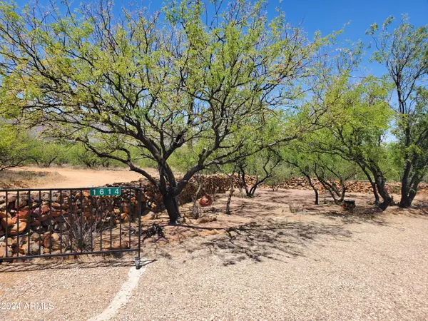 Rio Rico, AZ 85648,1614 SHEA Court #8