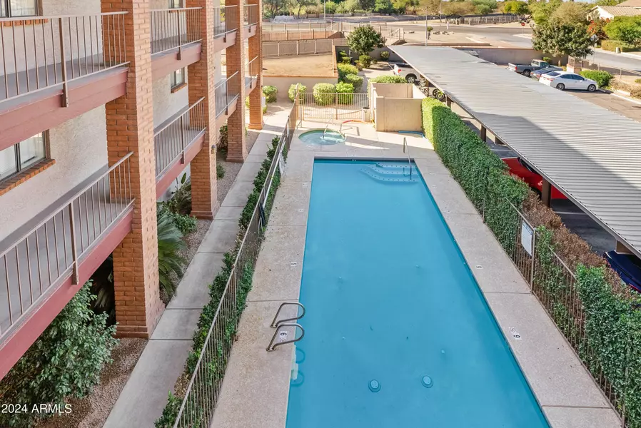 17 E RUTH Avenue #305, Phoenix, AZ 85020