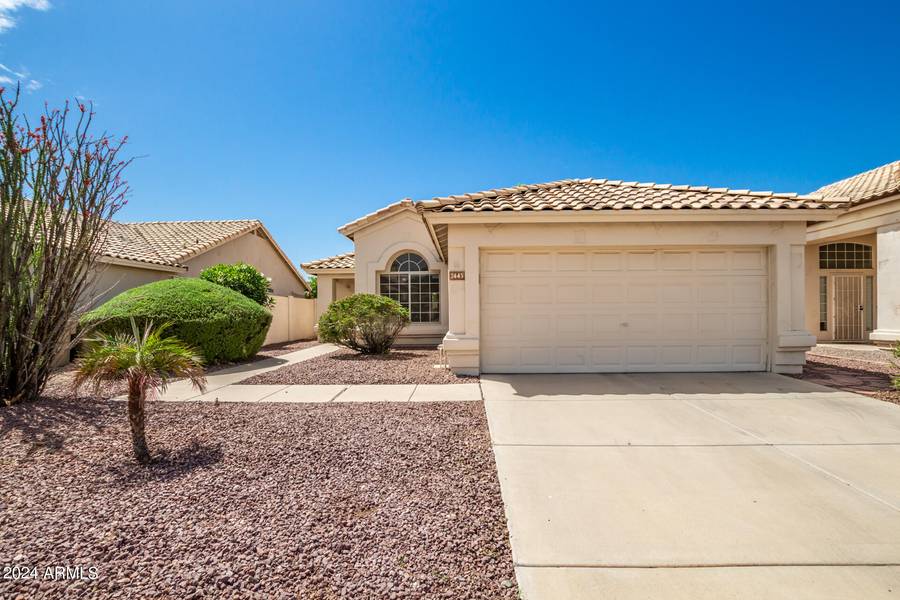 7443 W VIA DEL SOL Drive, Glendale, AZ 85310