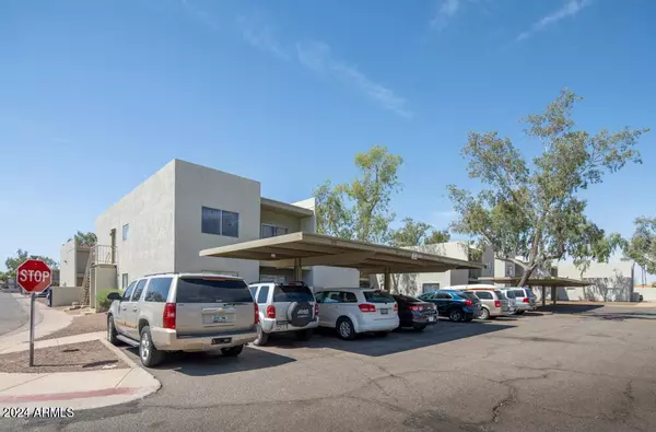 Phoenix, AZ 85032,2819 E LE MARCHE Avenue