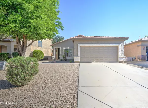 325 E MOUNTAIN VIEW Road, San Tan Valley, AZ 85143