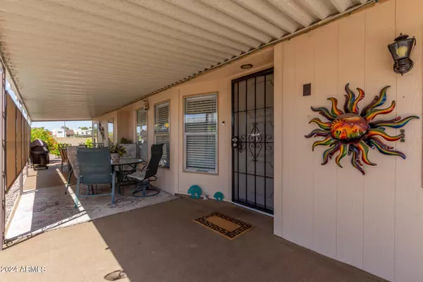 Mesa, AZ 85215,5402 E McKellips Road #136