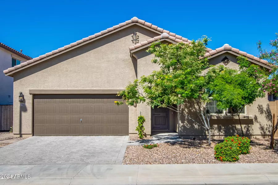 1706 S DOVE Street, Gilbert, AZ 85233