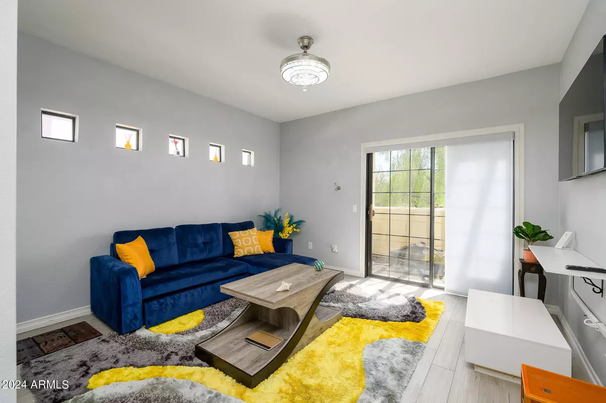 Phoenix, AZ 85042,3434 E Baseline Road #253