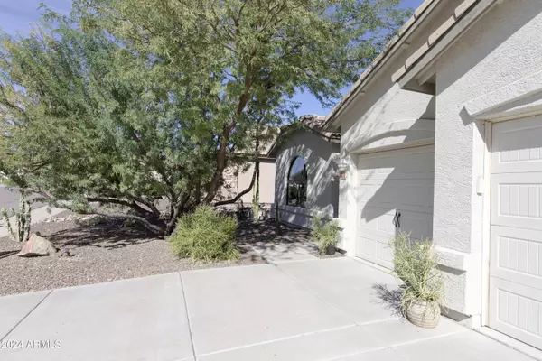 Apache Junction, AZ 85120,913 S DEL RIO Court