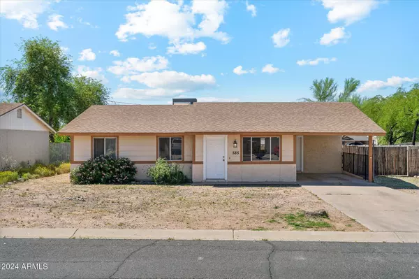 585 E MONTEBELLO Avenue,  Apache Junction,  AZ 85119
