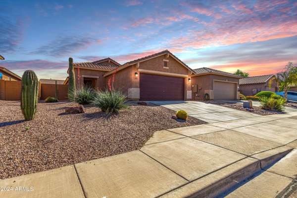 2427 W Kristina Avenue,  San Tan Valley,  AZ 85144