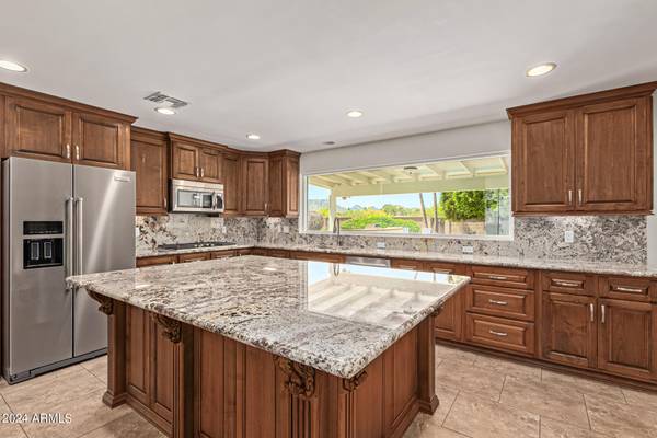 Paradise Valley, AZ 85253,10230 N 58TH Place