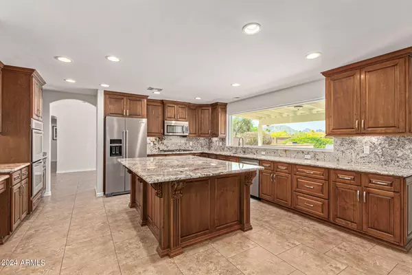 Paradise Valley, AZ 85253,10230 N 58TH Place