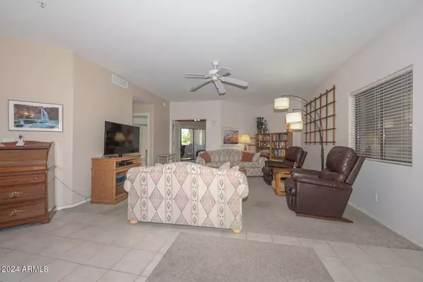 Peoria, AZ 85381,9151 W GREENWAY Road #267