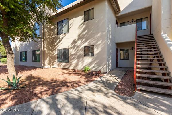 Phoenix, AZ 85020,750 E NORTHERN Avenue #1137