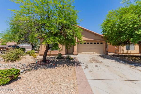 San Tan Valley, AZ 85143,644 W Cedar Tree Drive