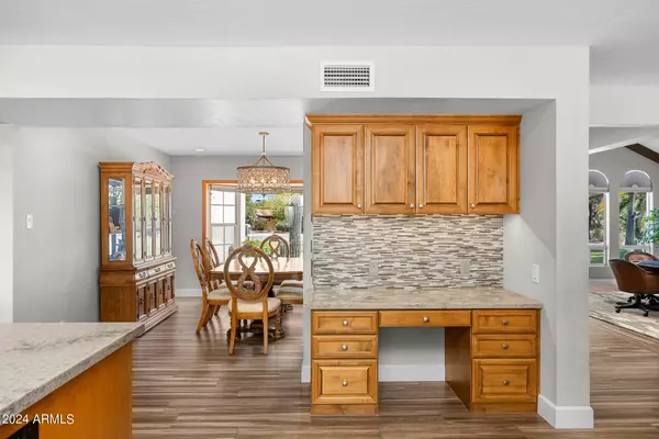 Paradise Valley, AZ 85253,6223 E BERNEIL Lane