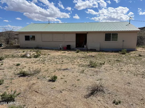 Willcox, AZ 85643,8273 E Stagecoach Road