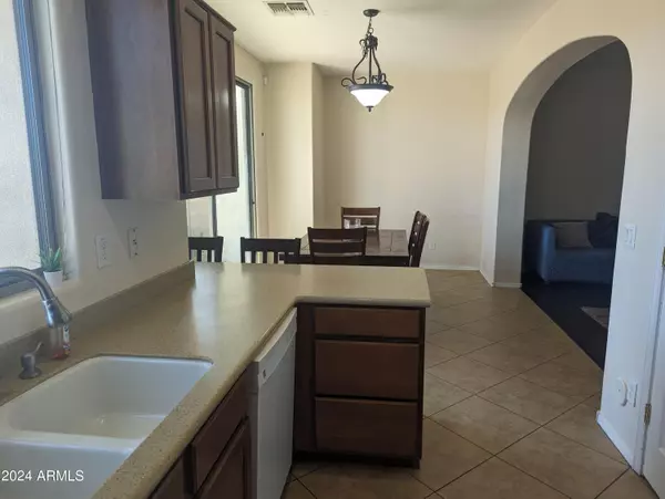 Phoenix, AZ 85045,1613 W SATINWOOD Drive