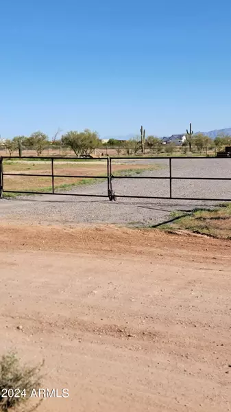 25259 W ADAMANDA Drive #-, Morristown, AZ 85342