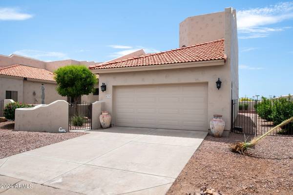 8703 E SANDTRAP Court, Gold Canyon, AZ 85118