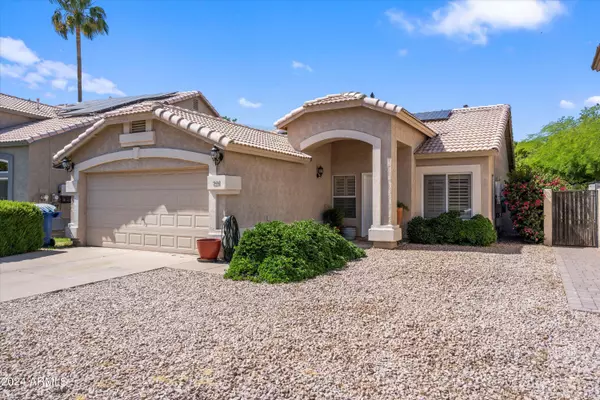 Chandler, AZ 85225,946 E ELGIN Street