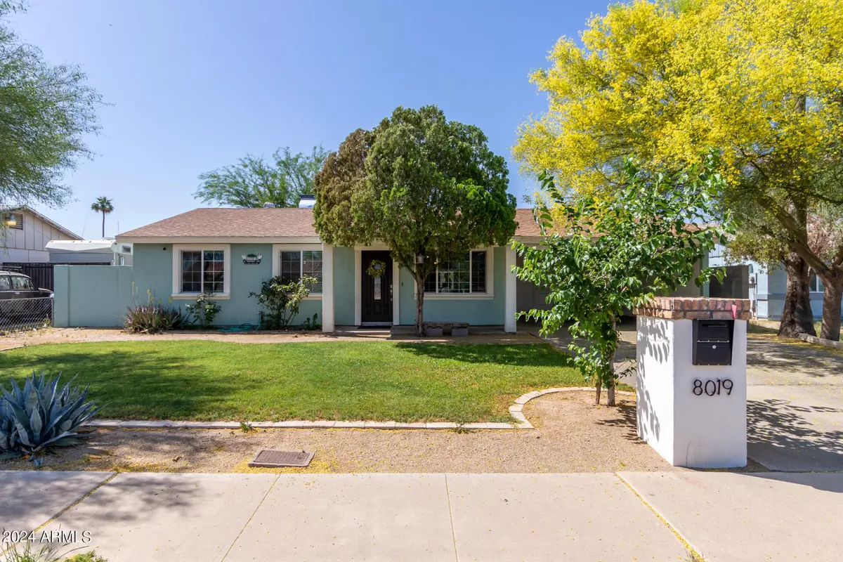 Phoenix, AZ 85033,8019 W CAMPBELL Avenue