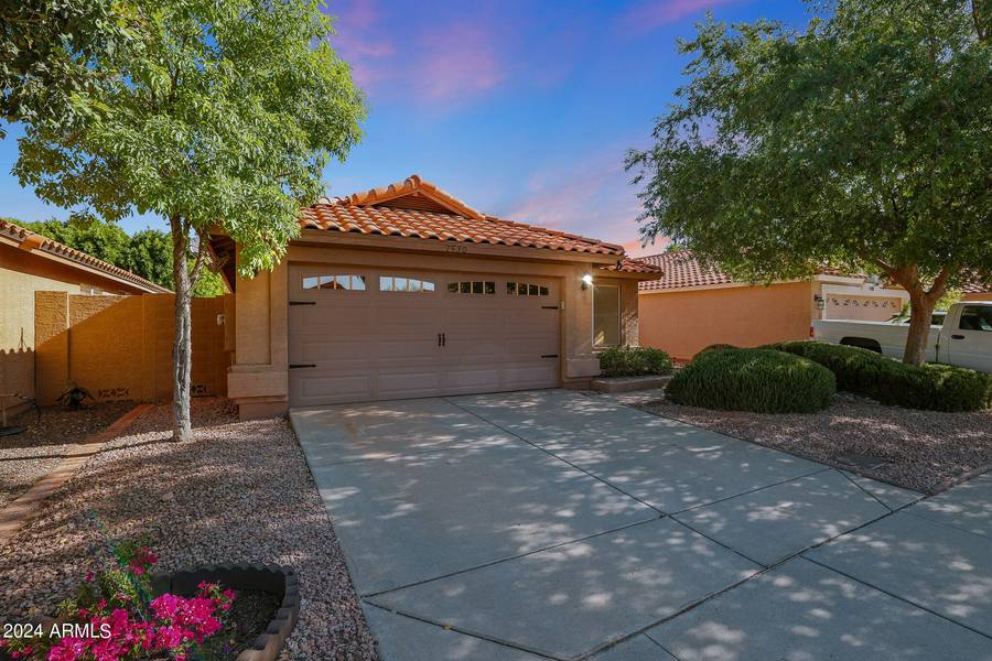 7530 W KERRY Lane, Glendale, AZ 85308