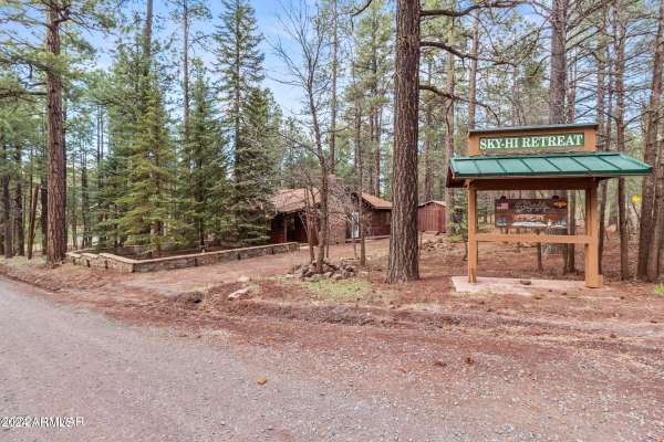 Pinetop, AZ 85935,248 E SKY HI Drive