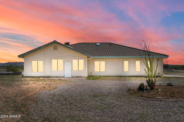 9650 S PALOMINAS Road, Hereford, AZ 85615