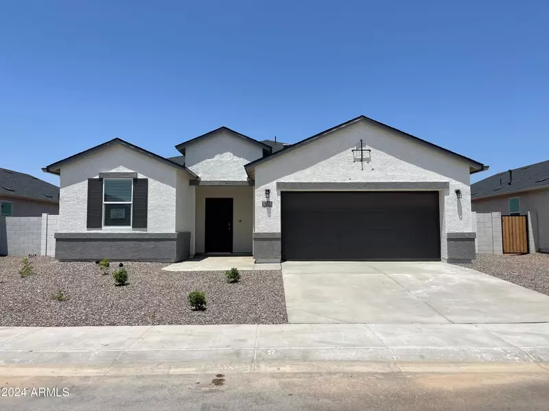 5788 E Swift Place, San Tan Valley, AZ 85140