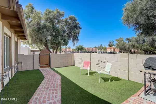 555 N MAY Street #35, Mesa, AZ 85201