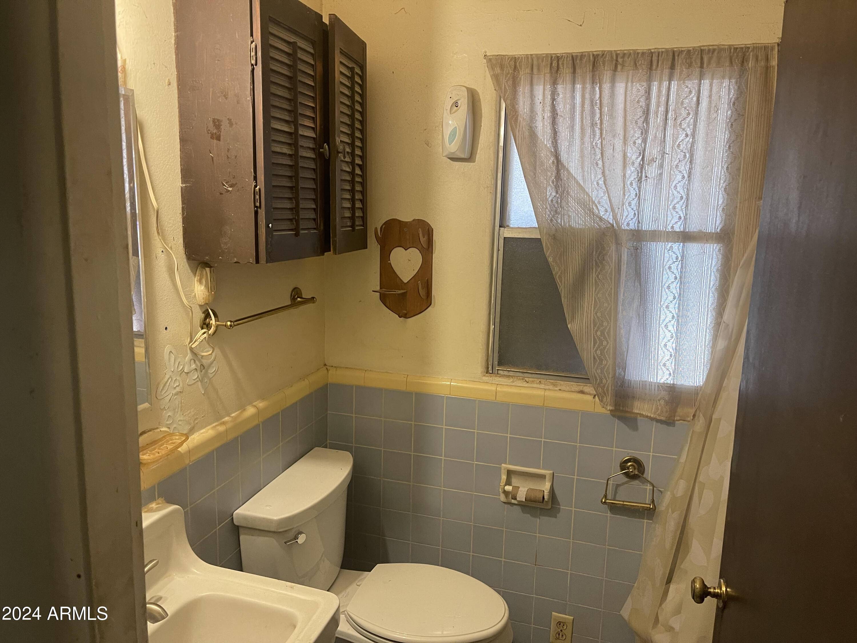 Coolidge, AZ 85128,676 N 7TH Place