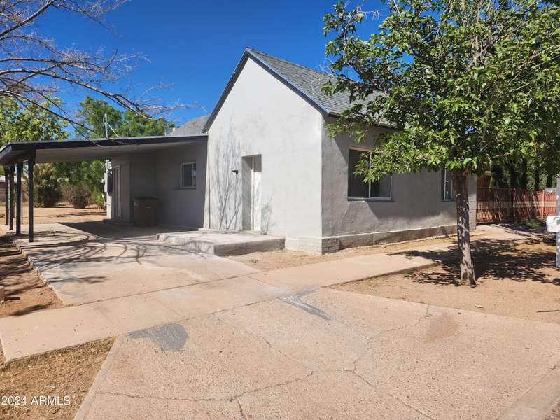 712 E 1ST Street, Douglas, AZ 85607