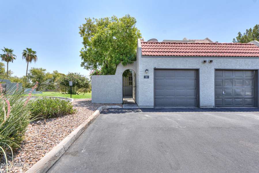 2524 S EL PARADISO -- #28, Mesa, AZ 85202