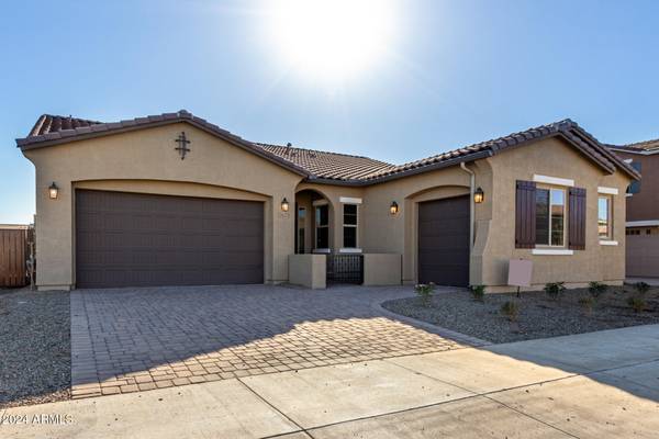 Queen Creek, AZ 85142,21673 E ROUNDUP Way