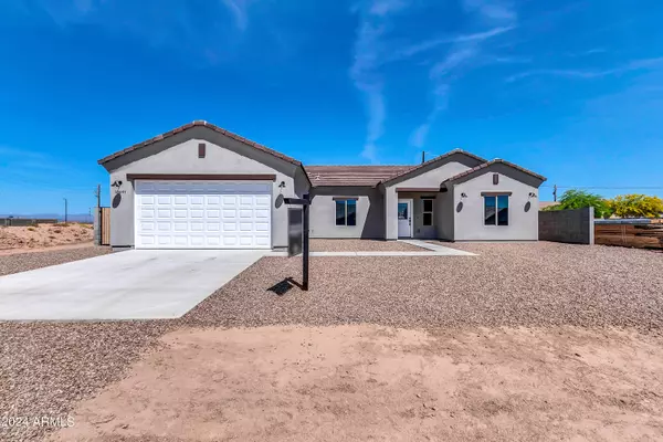 35097 N PALM Drive, San Tan Valley, AZ 85140