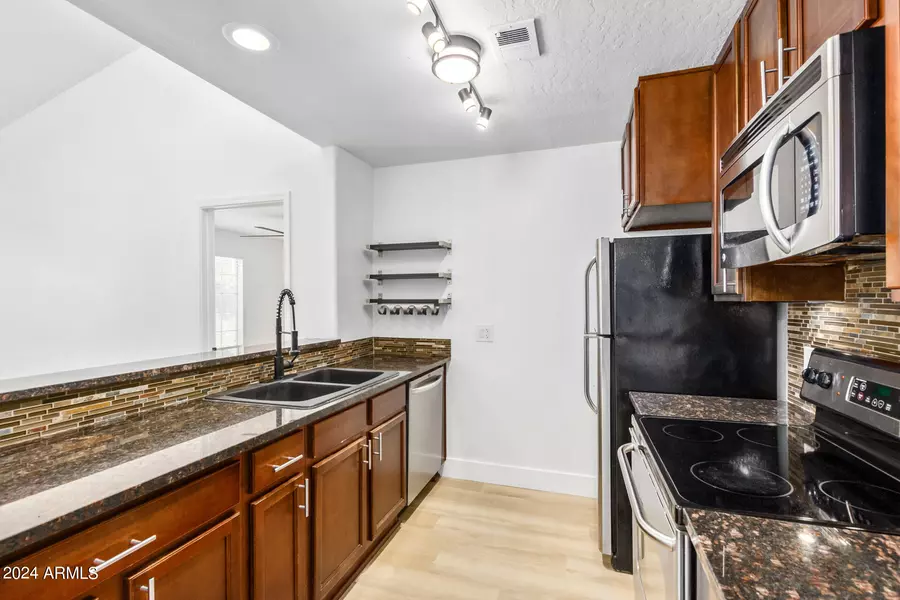 14145 N 92ND Street #2016, Scottsdale, AZ 85260