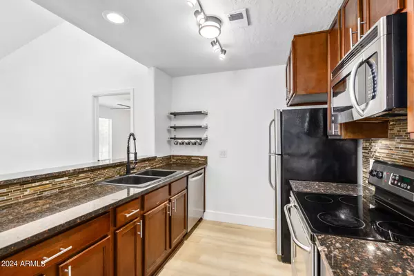 Scottsdale, AZ 85260,14145 N 92ND Street #2016