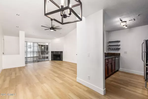 Scottsdale, AZ 85260,14145 N 92ND Street #2016